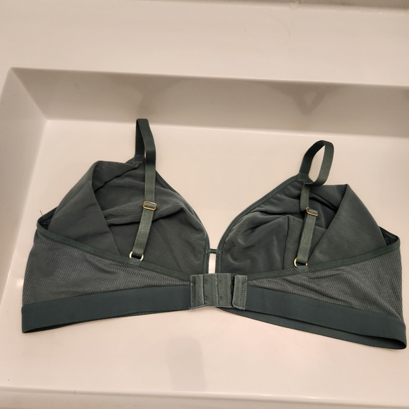 Lively Bralette Size 3 - Picture 2 of 4